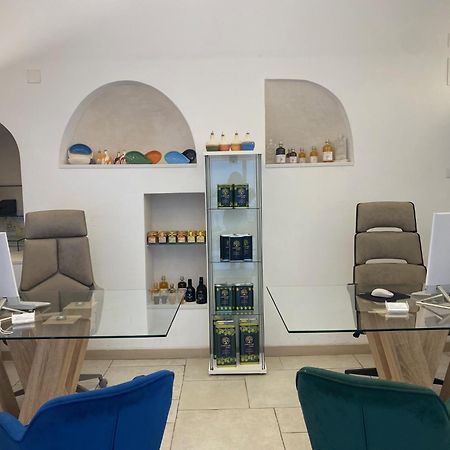 مانفريدونيا Diomede Rooms - Manfredi Homes&Villas المظهر الخارجي الصورة